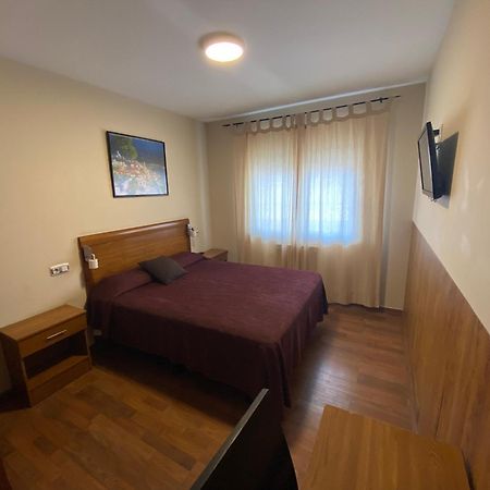 Dpcristal Hotel Sarria Ngoại thất bức ảnh