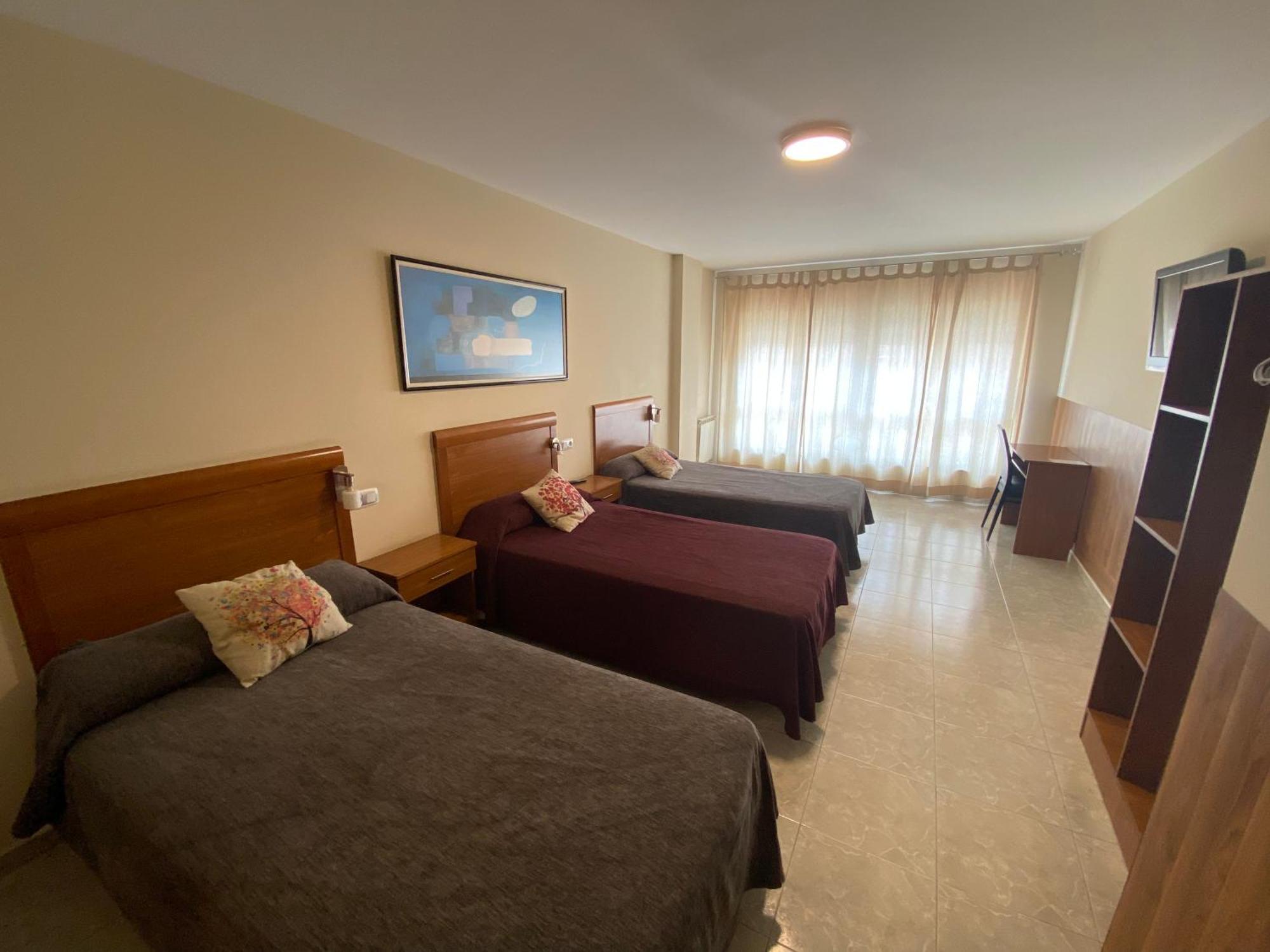 Dpcristal Hotel Sarria Ngoại thất bức ảnh