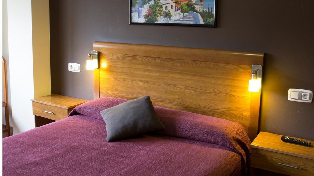 Dpcristal Hotel Sarria Ngoại thất bức ảnh