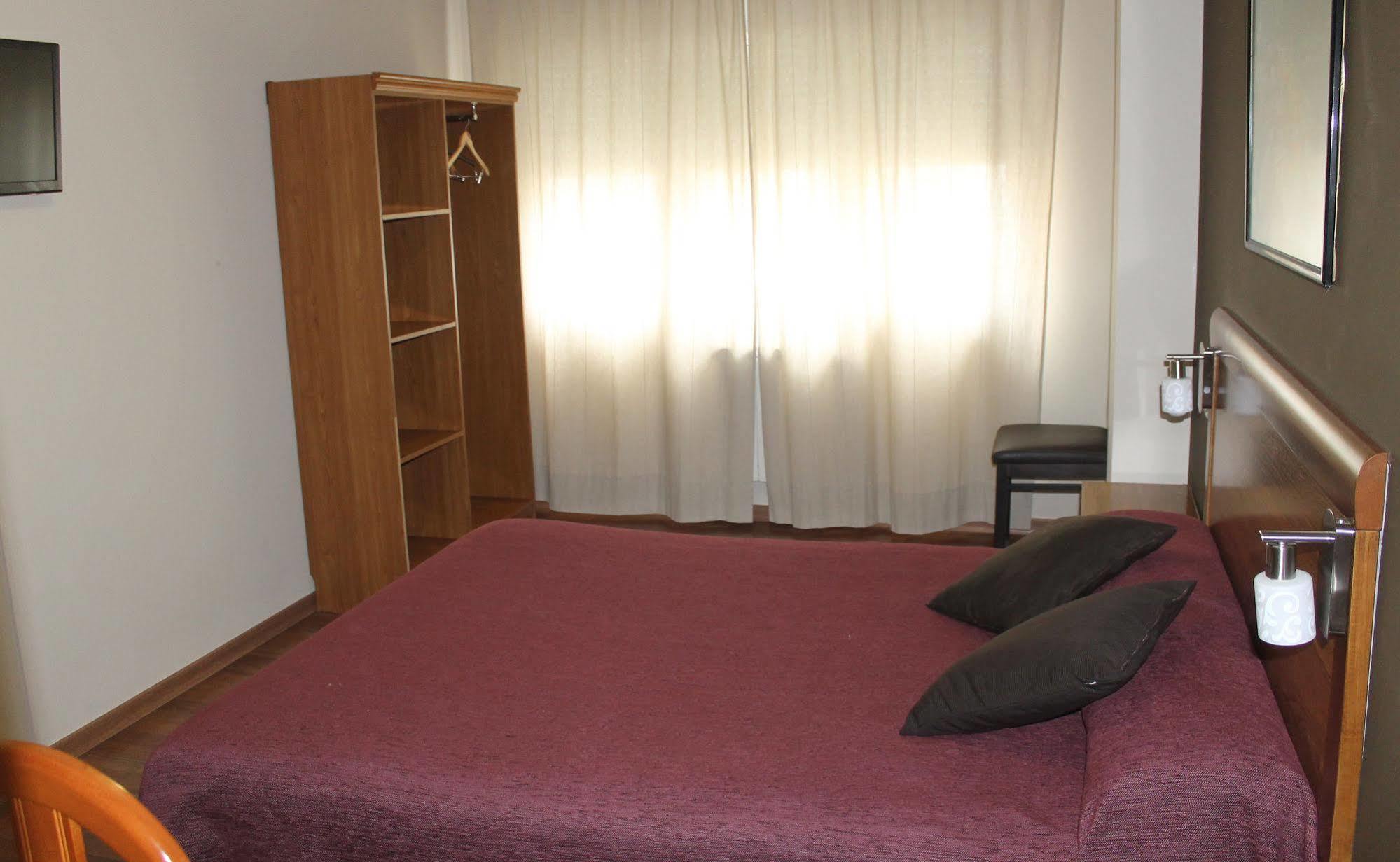 Dpcristal Hotel Sarria Ngoại thất bức ảnh